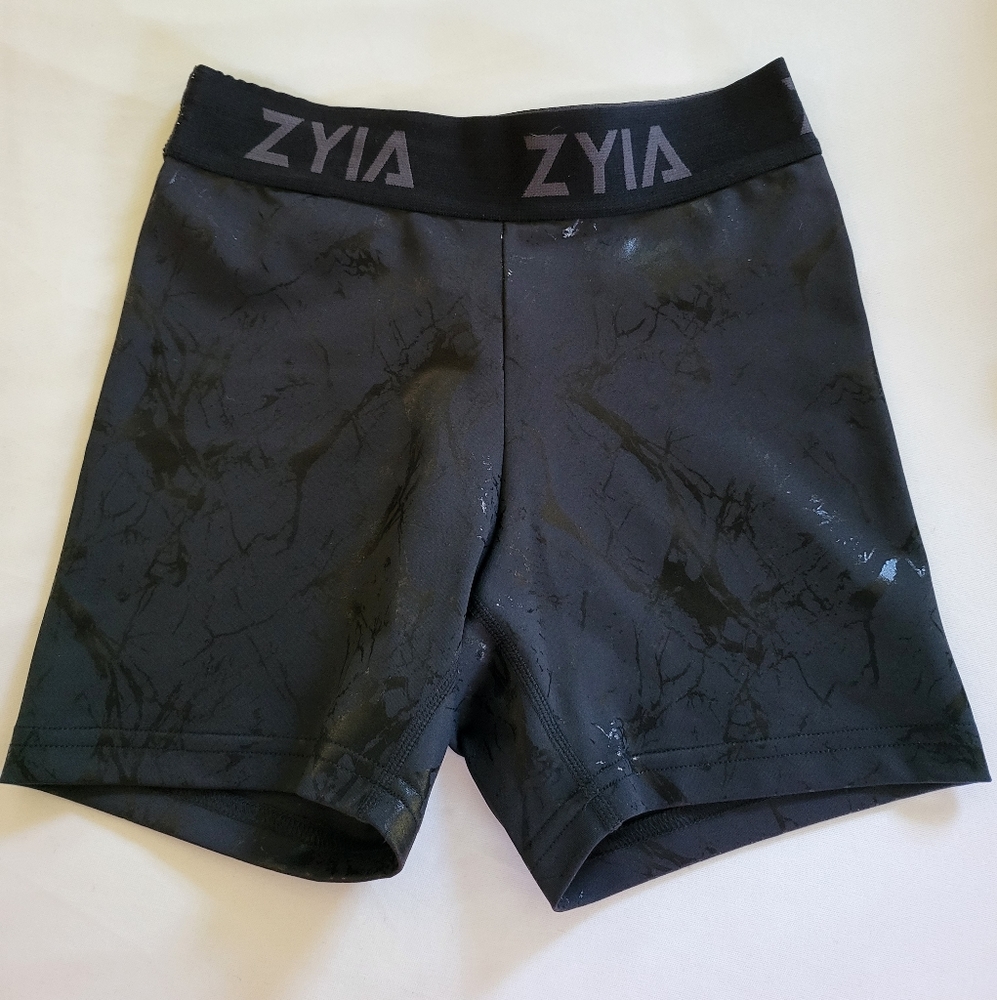 Zyia Black Banded Marble Hustle Shorts